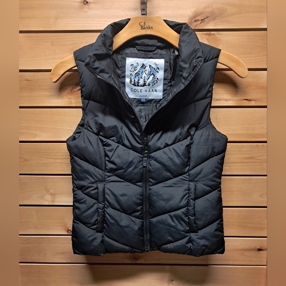 Cole Haan Jackets & Blazers - Cole Haan Charcoal Quilted Vest Size XS